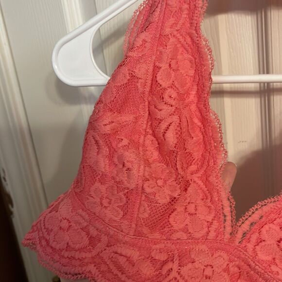 Out From Under Bralette NWOT Small - Picture 4 of 8